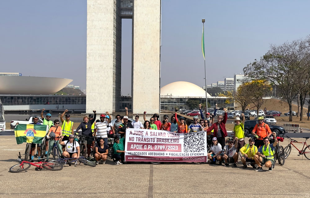 Apoio ao PL 2789/2023 movimentam ciclistas de todo o país em Brasília
